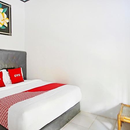 Oyo 90229 Fidel Caestro Homestay Kotadalem Eksteriør bilde