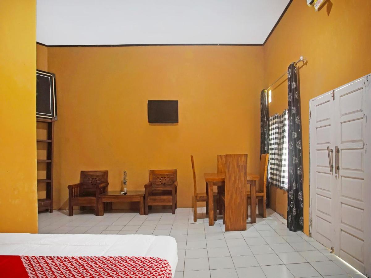 Oyo 90229 Fidel Caestro Homestay Kotadalem Eksteriør bilde